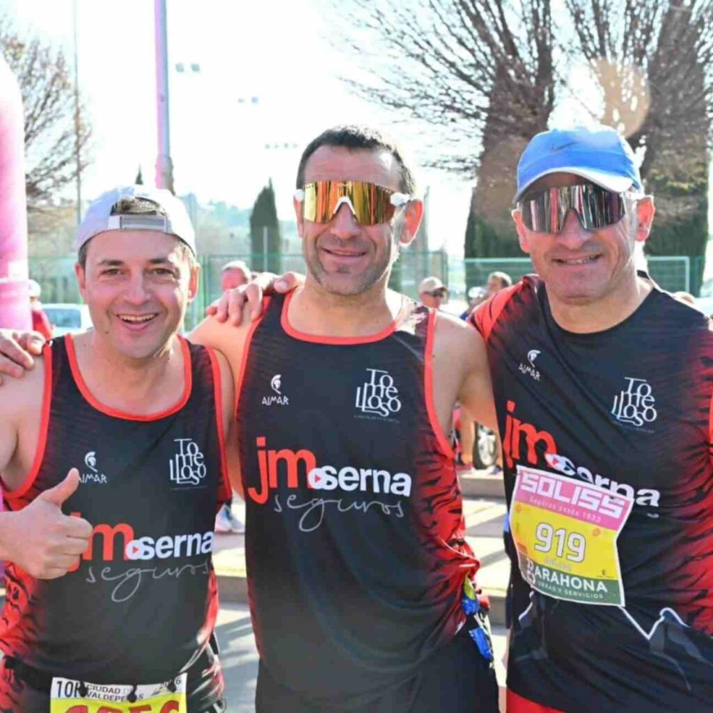 El JM Serna Seguros deja huella en Valdepeñas con podio, compañerismo y pasión por el atletismo 12 cdejmsernasegurosexito 12