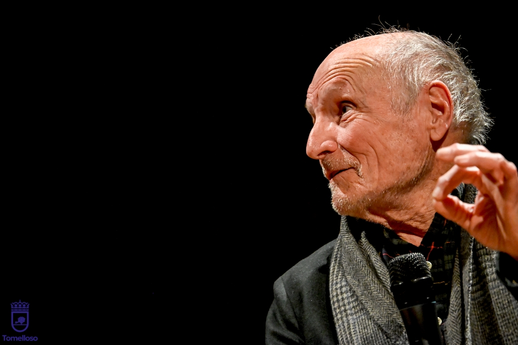 Tomelloso se rindió al arte en una tarde para la memoria 14 Clase magistral de pintura en el López Torres