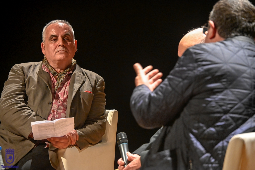 Tomelloso se rindió al arte en una tarde para la memoria 4 Clase magistral de pintura en el López Torres