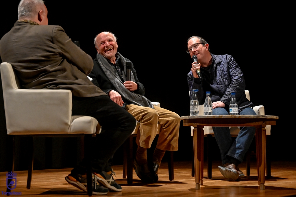 Tomelloso se rindió al arte en una tarde para la memoria 10 Clase magistral de pintura en el López Torres