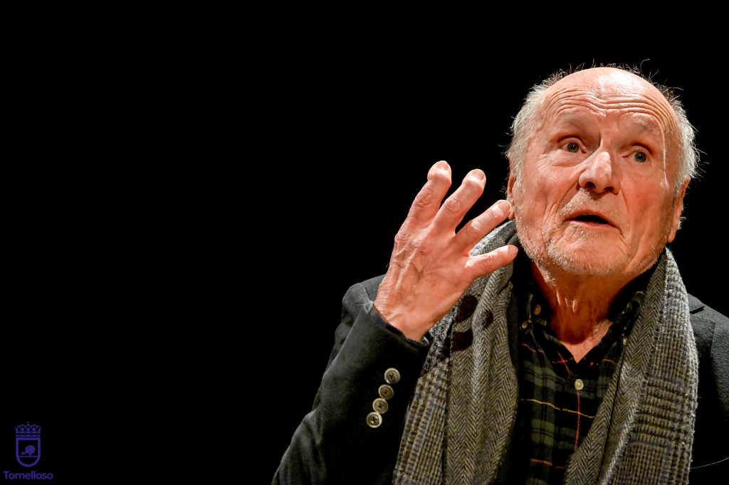 Tomelloso se rindió al arte en una tarde para la memoria 15 Clase magistral de pintura en el López Torres