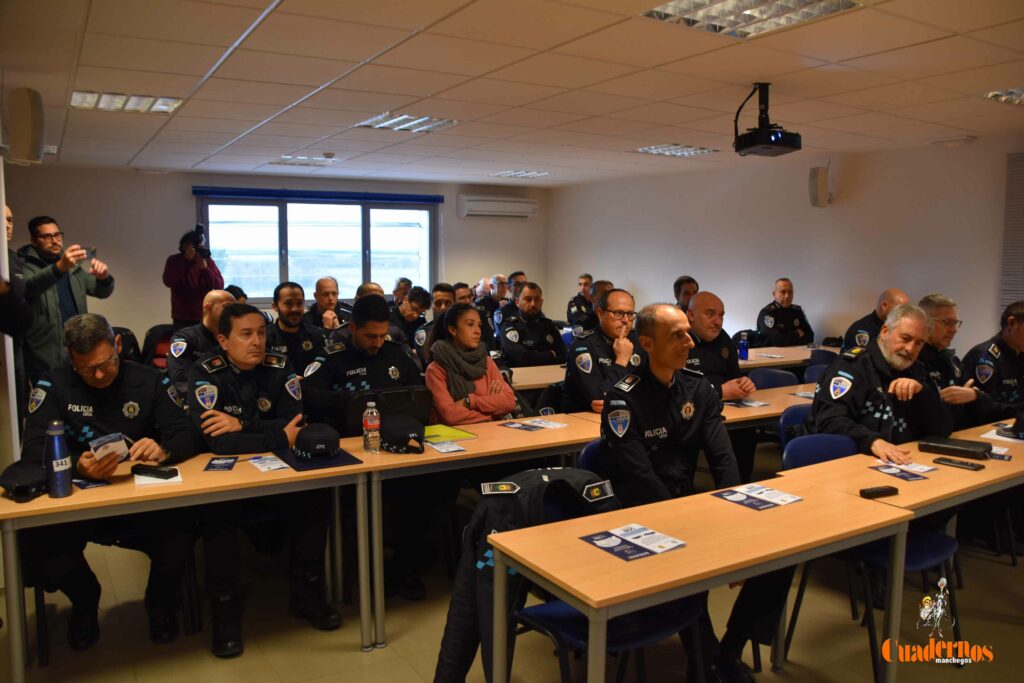 Tomelloso se convierte en referencia provincial con las nuevas Jornadas de Formación policial impulsadas por la Policía Nacional 1 cursopolicialocal 4
