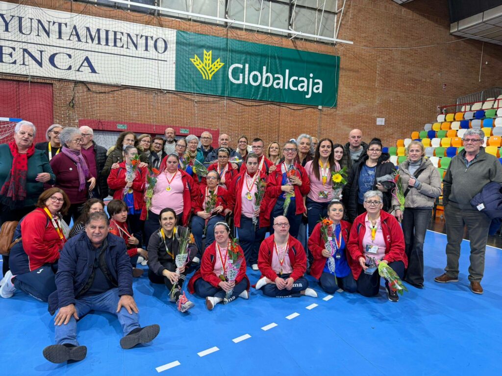 Los Delfines brillan en Cuenca con nueve medallas en el Campeonato Regional de Gimnasia Rítmica 8 delfines medallas