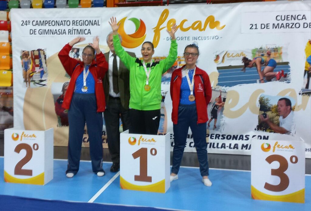 Los Delfines brillan en Cuenca con nueve medallas en el Campeonato Regional de Gimnasia Rítmica 3 delfines medallas 6