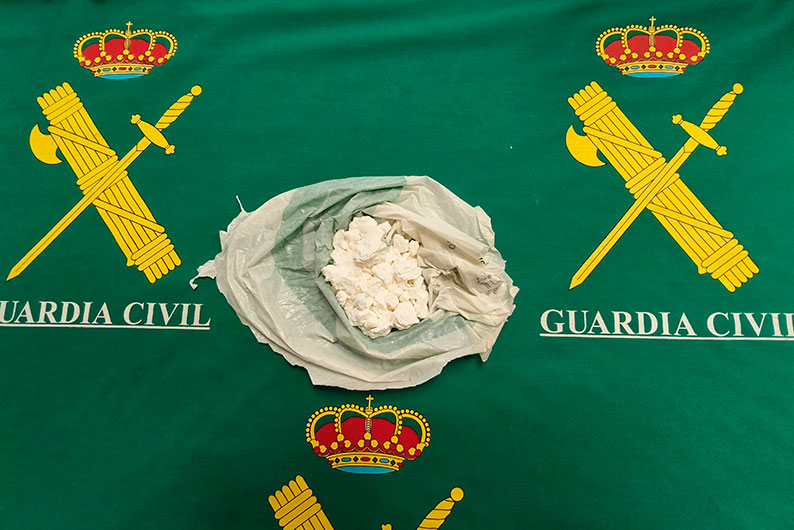 La Guardia Civil detiene a dos personas en Sigüenza por tráfico de drogas
