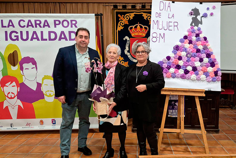Huete conmemora el Día de la Mujer con un homenaje a Soledad García Gascueña