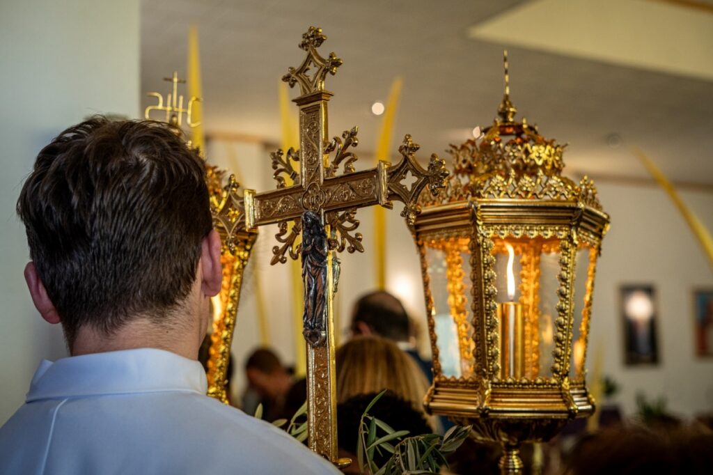La Borriquilla recorre Argamasilla de Alba en una jornada marcada por la tradición y el fervor popular 9 domingoderamosargamasilla de alba 10