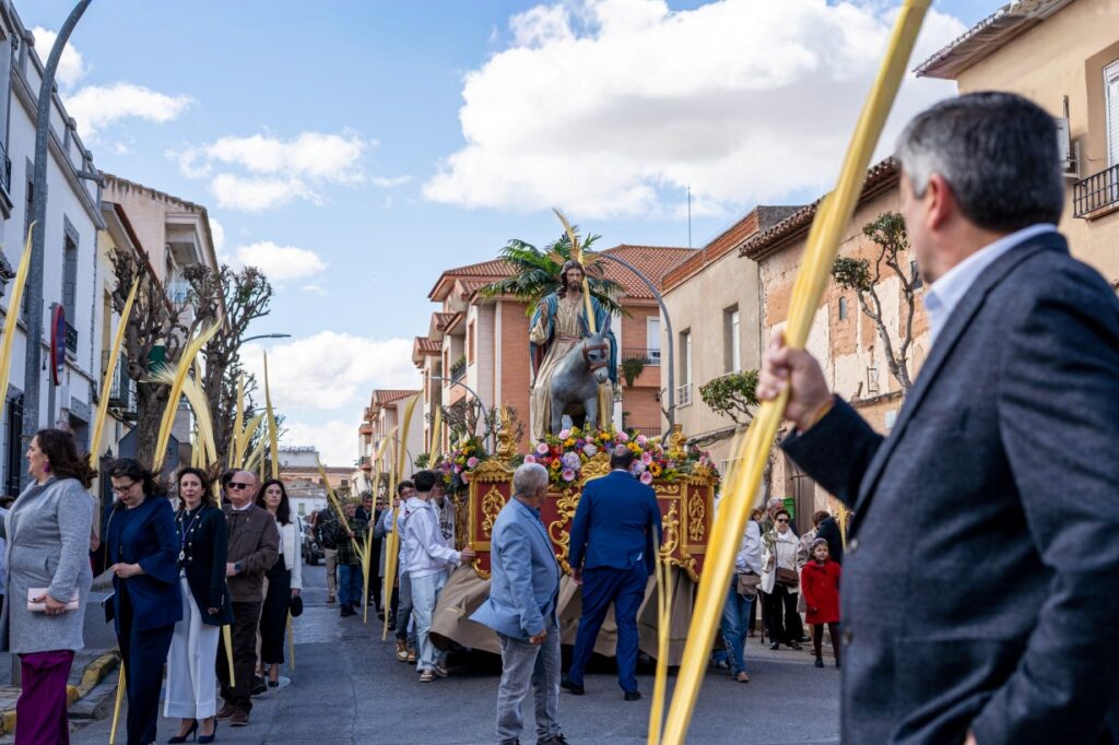 La Borriquilla recorre Argamasilla de Alba en una jornada marcada por la tradición y el fervor popular 14 domingoderamosargamasilla de alba 15