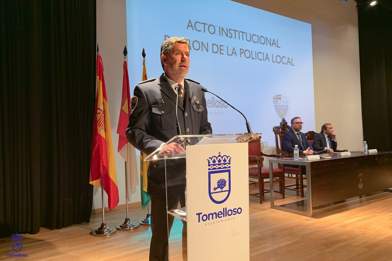 Tomelloso ensalza a su Policía Local en el día del Santo Ángel de la Guarda con un mensaje de compromiso y cercanía 7 El alcalde reafirma su compromiso con la Policía Local en el día de su patrón, el Santo Ángel de la Guarda