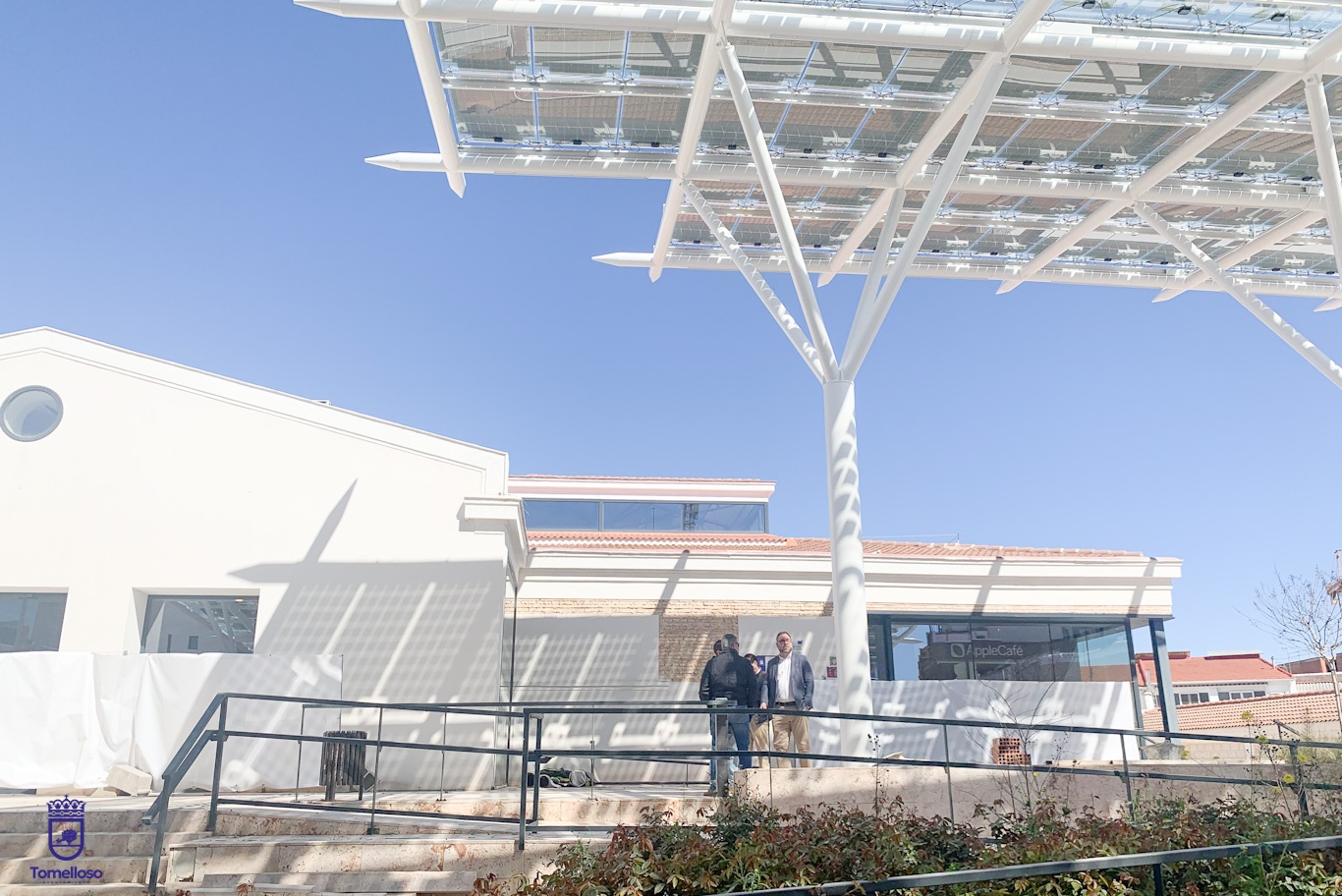 Navarro visita las obras que se están ejecutando desde el Ayuntamiento en la localidad 1 El alcalde visita las obras que se están ejecutando desde el Ayuntamiento en la localidad