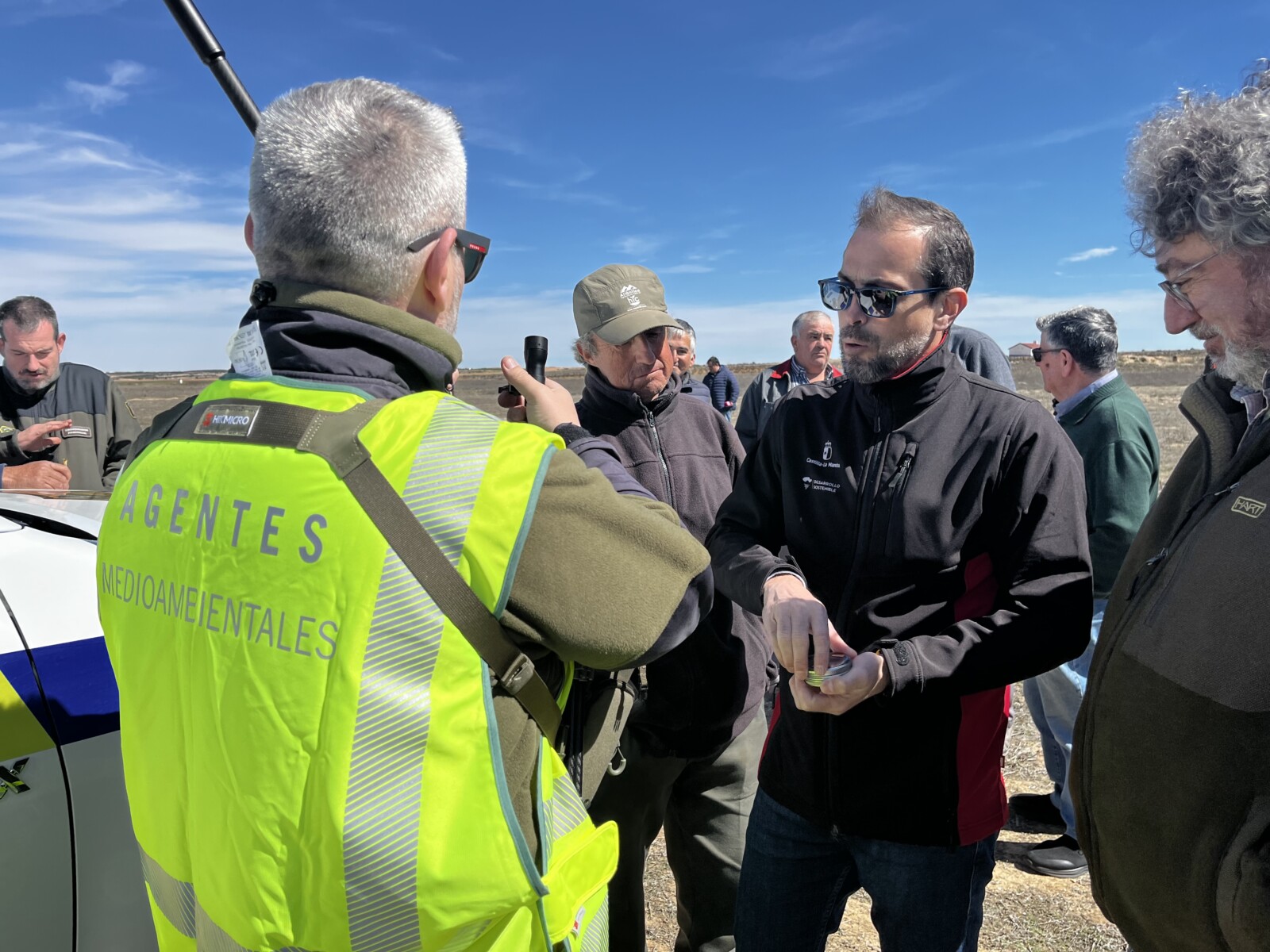 El Gobierno de Castilla-La Mancha presenta dos nuevos equipos para hacer frente a la sobrepoblación del conejo de monte tanto durante el día como por la noche 2 El Gobierno de Castilla-La Mancha presenta dos nuevos equipos para hacer frente a la sobrepoblación del conejo de monte tanto durante el día como por la noche