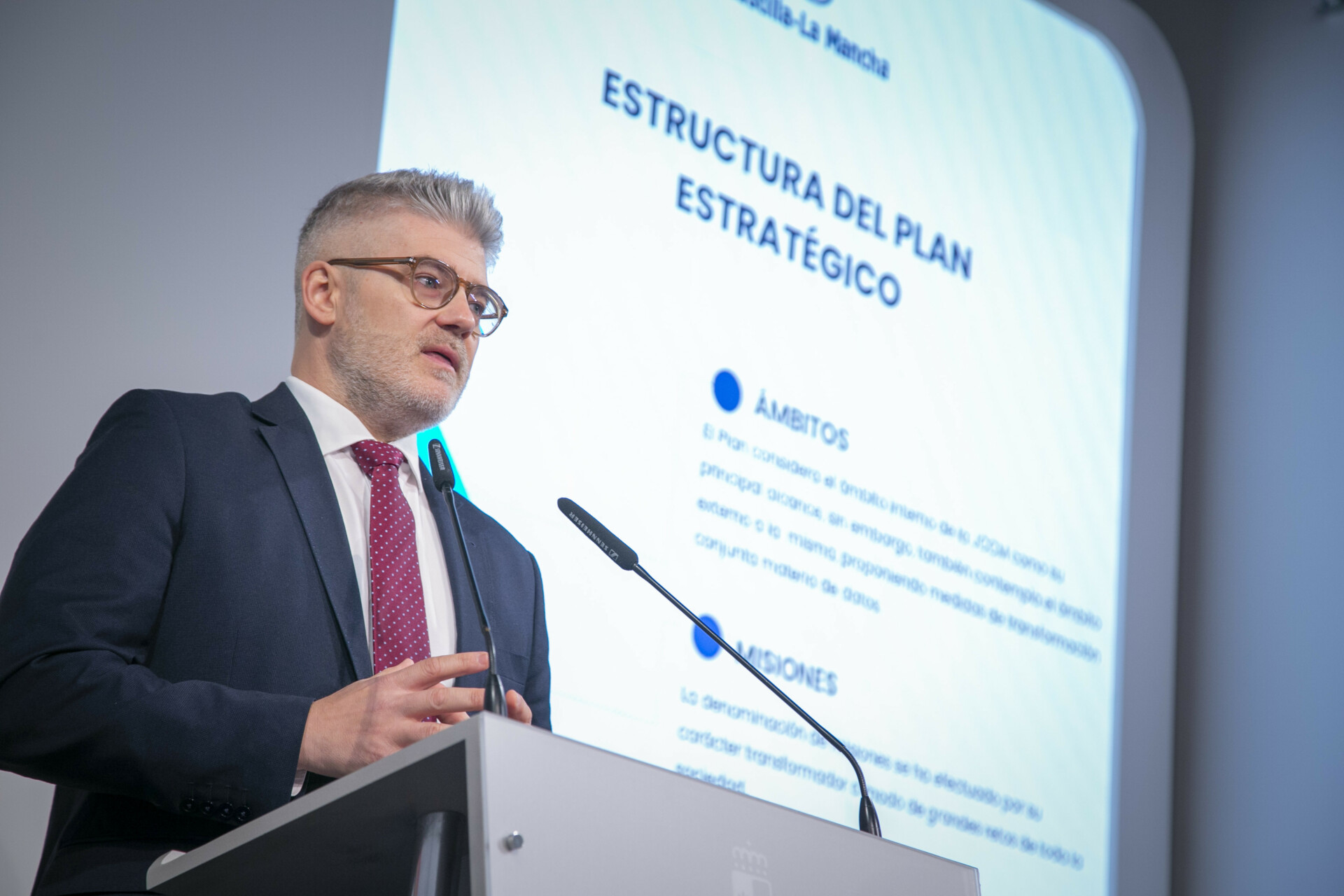 El Gobierno de García-Page diseña el Plan Estratégico del Dato 2025-2030 para hacer una Administración más inteligente, cercana y eficiente