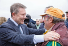 El Gobierno regional impulsa los regadíos del sureste de Albacete con dos nuevos proyectos de transformación que suponen 8,2 millones de inversión y 6,7 de ayuda pública El Gobierno regional impulsa los regadíos del sureste de Albacete con dos nuevos proyectos de transformación que suponen 8,2 millones de inversión y 6,7 de ayuda pública