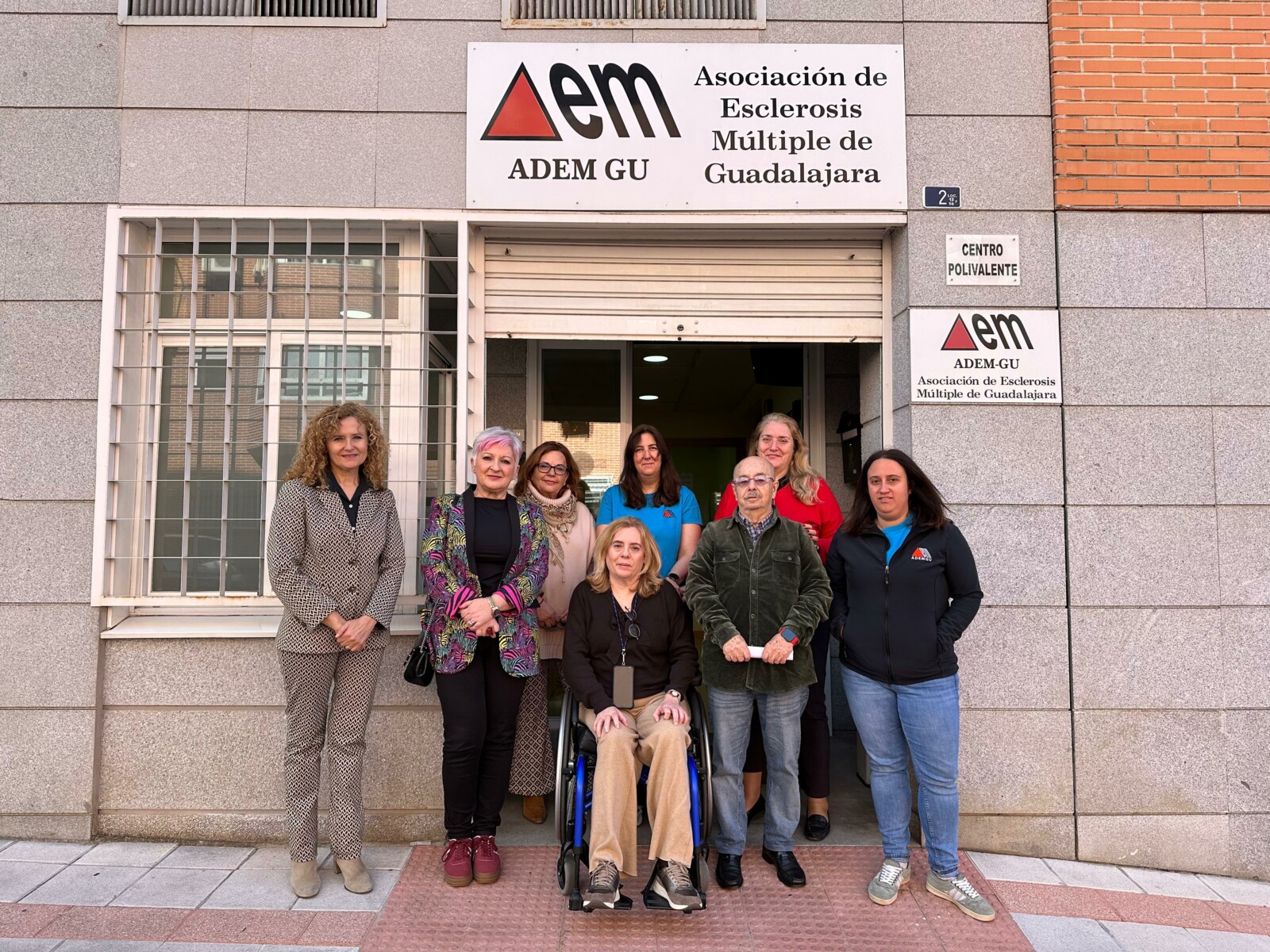 La Junta refuerza su apoyo a ADEMGU con más financiación y nuevas líneas de ayuda sociosanitaria 2 El Gobierno regional refuerza su apoyo a ADEMGU con más financiación y nuevas líneas de ayuda sociosanitaria