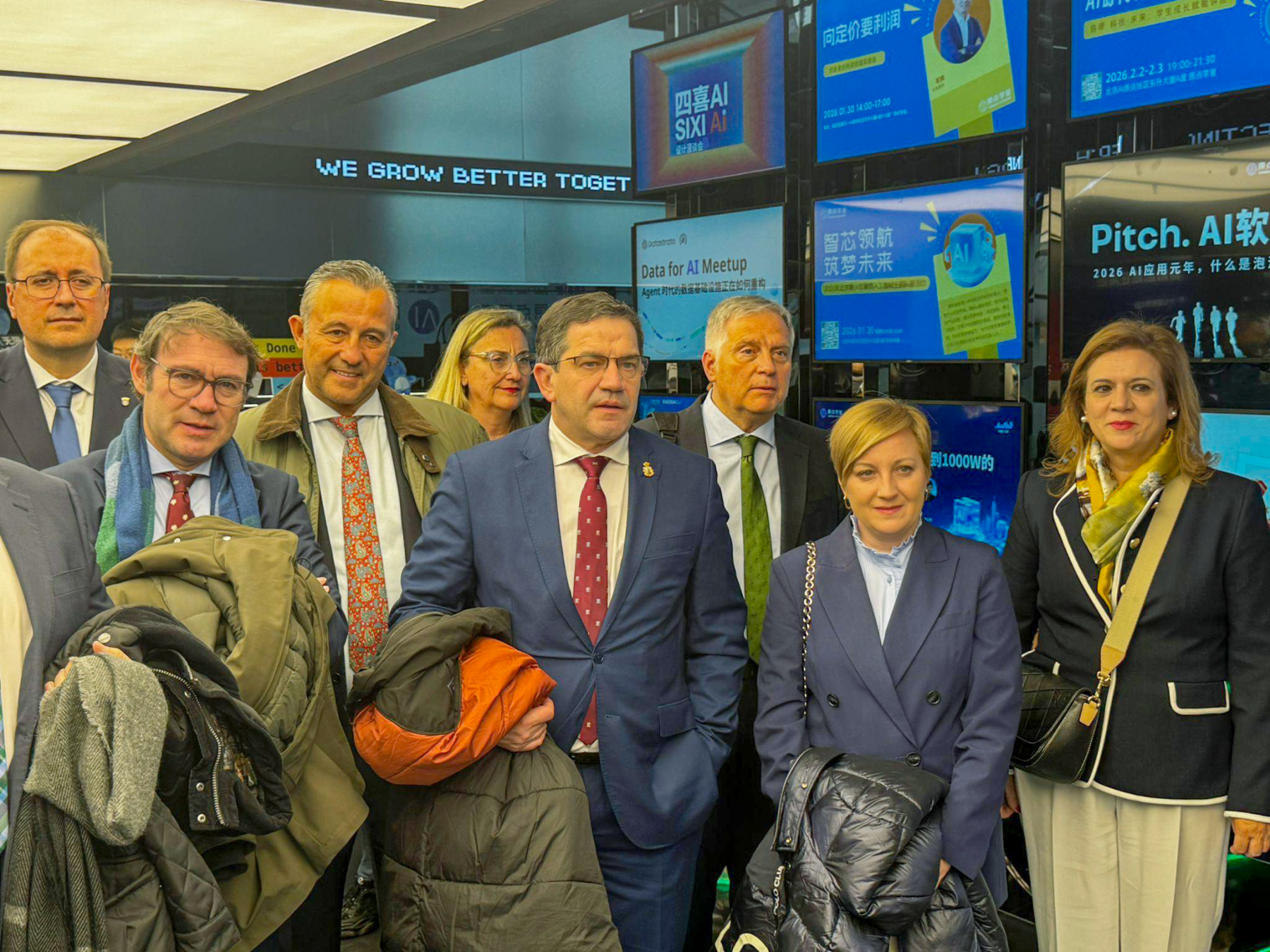 Valverde acompaña a un grupo de alcaldes del Partido Popular de Ciudad Real y otros cargos regionales a una misión institucional y comercial a China 10 El presidente de la Diputación acompaña a un grupo de alcaldes del Partido Popular de Ciudad Real y otros cargos regionales a una misión institucional y comercial a China