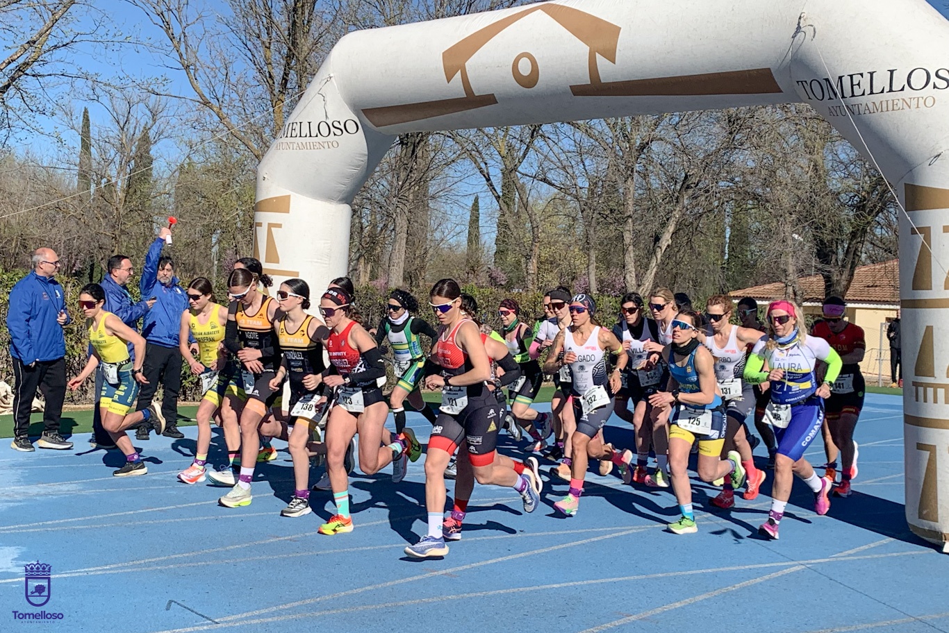 El XXXIV Duatlón Ciudad de Tomelloso se supera con la participación de 150 atletas, treinta de ellas mujeres 3 El XXXIV Duatlón Ciudad de Tomelloso se supera con la participación de 150 atletas, treinta de ellas mujeres