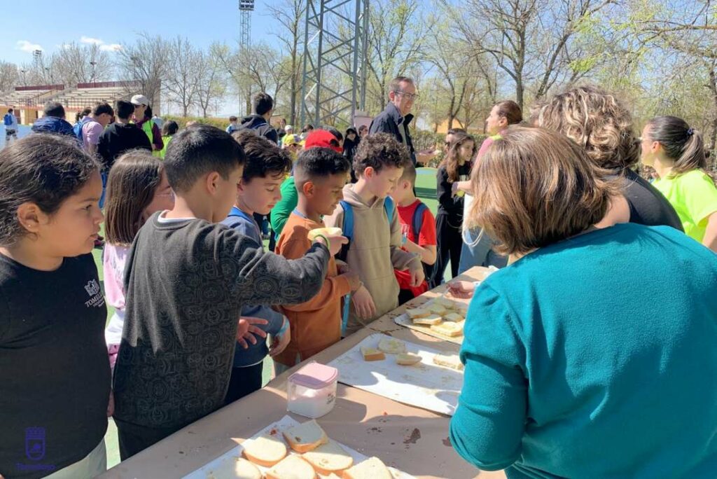 Los escolares del CEIP José María del Moral dan 7000 pasos por una vida saludable 3 escolares del moral 3