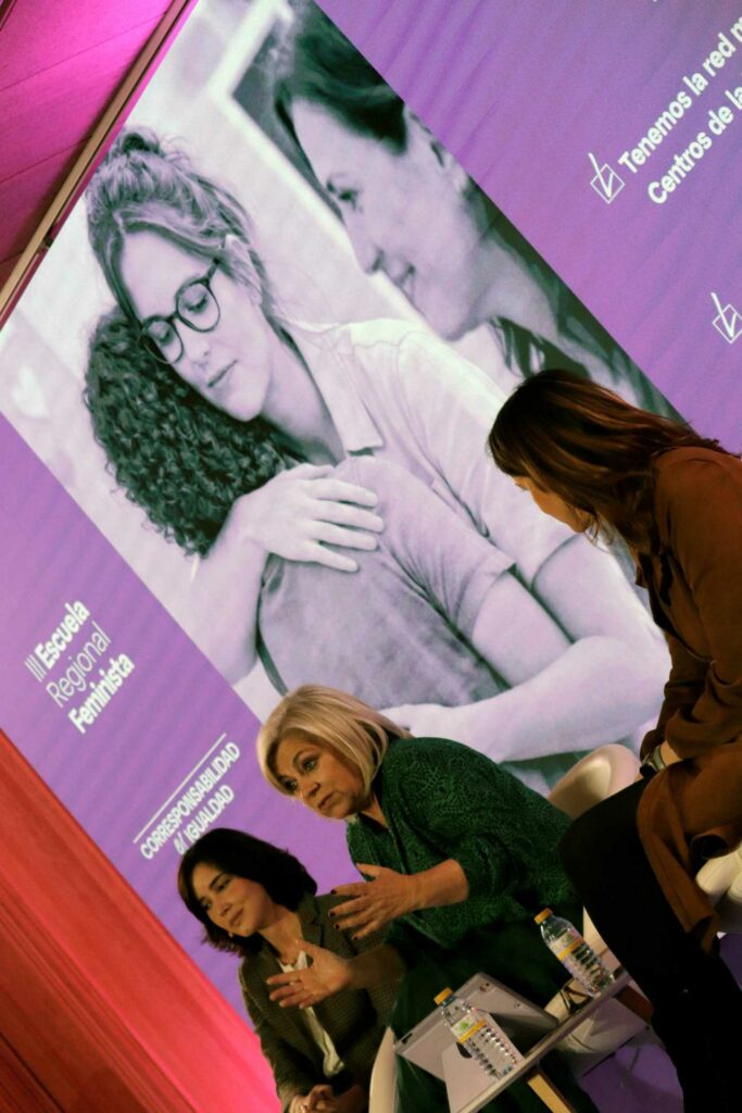 El PSOE destaca la apuesta del Gobierno de CLM por las políticas públicas en favor de la igualdad entre hombres y mujeres frente a los retrocesos 8 escuela regional formacion feminista psoe clm 41