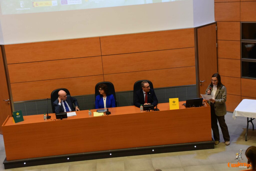 Tomelloso despide la V FP Dual Cooperativa con un mensaje claro: el futuro del campo pasa por jóvenes cualificados 6 fp dual globalcaja tomelloso 4