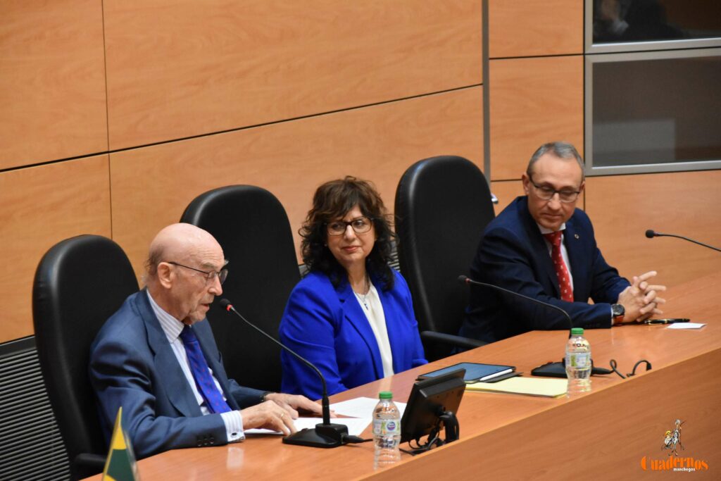 Tomelloso despide la V FP Dual Cooperativa con un mensaje claro: el futuro del campo pasa por jóvenes cualificados 4 fp dual globalcaja tomelloso 6