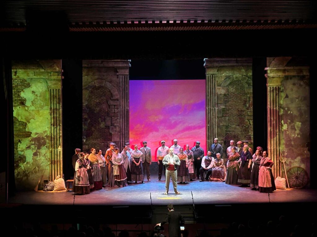 El Coro de Castilla la Mancha (Fundación AMAO) interpreta La Rosa del azafrán en el Teatro Quijano de Ciudad Real 3 fundacionamaorosadelazafran