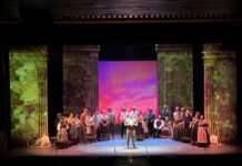El Coro de Castilla la Mancha (Fundación AMAO) interpreta La Rosa del azafrán en el Teatro Quijano de Ciudad Real El Coro de Castilla la Mancha (Fundación AMAO) interpreta La Rosa del azafrán en el Teatro Quijano de Ciudad Real