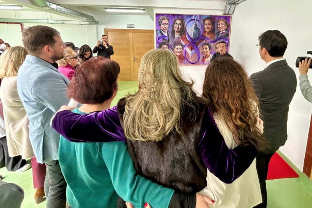 El Centro Penitenciario de Herrera de la Mancha reconoce a las mujeres pioneras en la institución con motivo del 8M 7 herreradelamancha8m 7