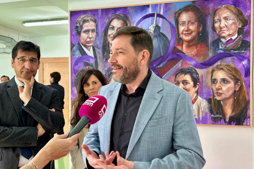 El Centro Penitenciario de Herrera de la Mancha reconoce a las mujeres pioneras en la institución con motivo del 8M 8 herreradelamancha8m 8