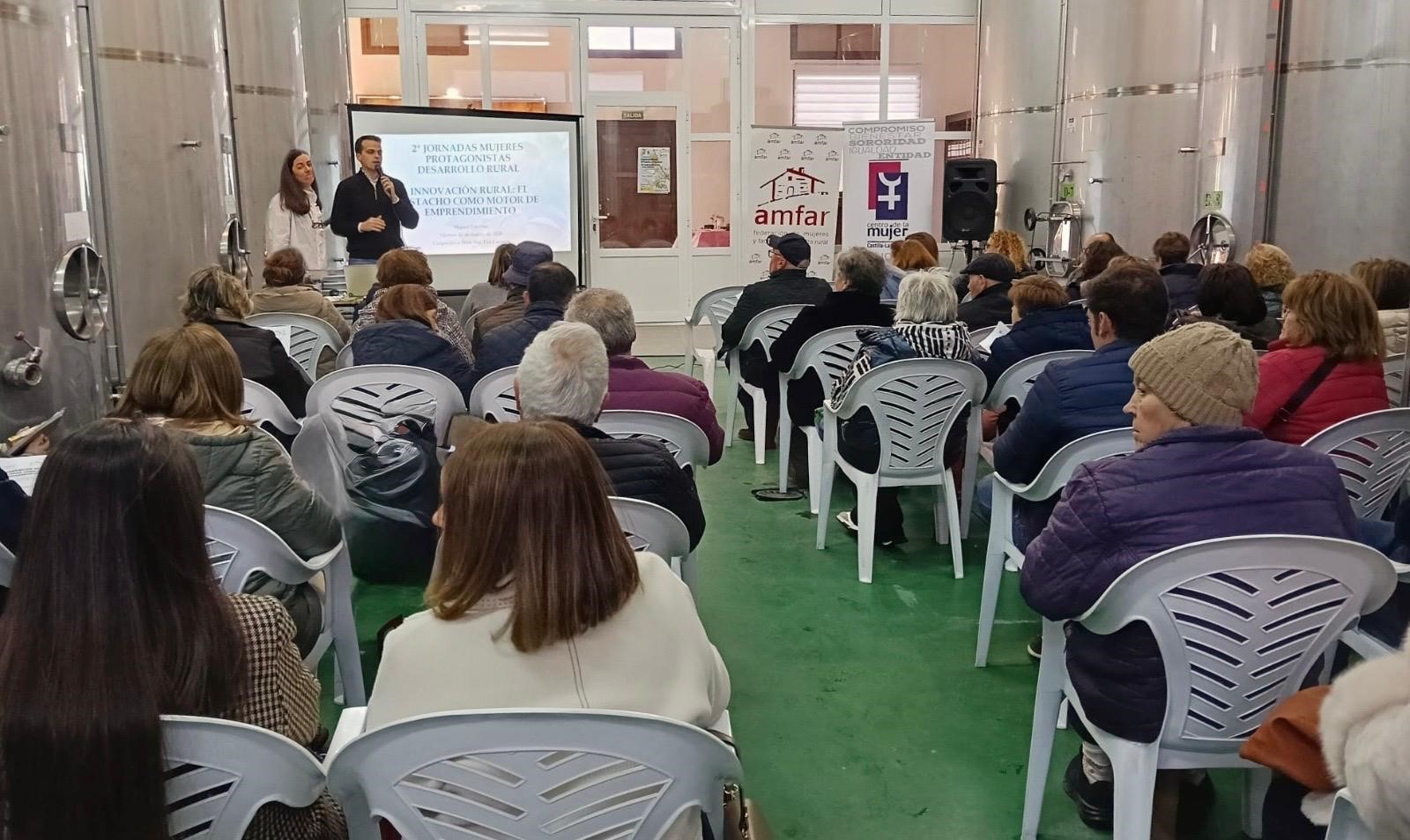 Gran aceptación en la Jornada sobre el pistacho organizada por AMFAR