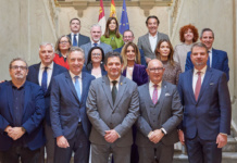 La Diputación se suma al proyecto que aboga por establecer un ecosistema colaborativo que transforme las enfermedades poco frecuentes en una prioridad social La Diputación se suma al proyecto que aboga por establecer un ecosistema colaborativo que transforme las enfermedades poco frecuentes en una prioridad social