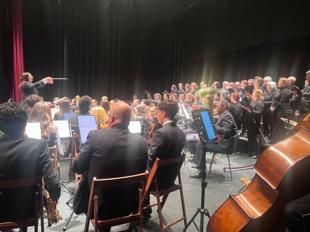 Luis Perales emociona a Tomelloso con un pregón de Semana Santa cargado de fe, tradición y esperanza 6 luis perales pregon semana santa tomelloso 3