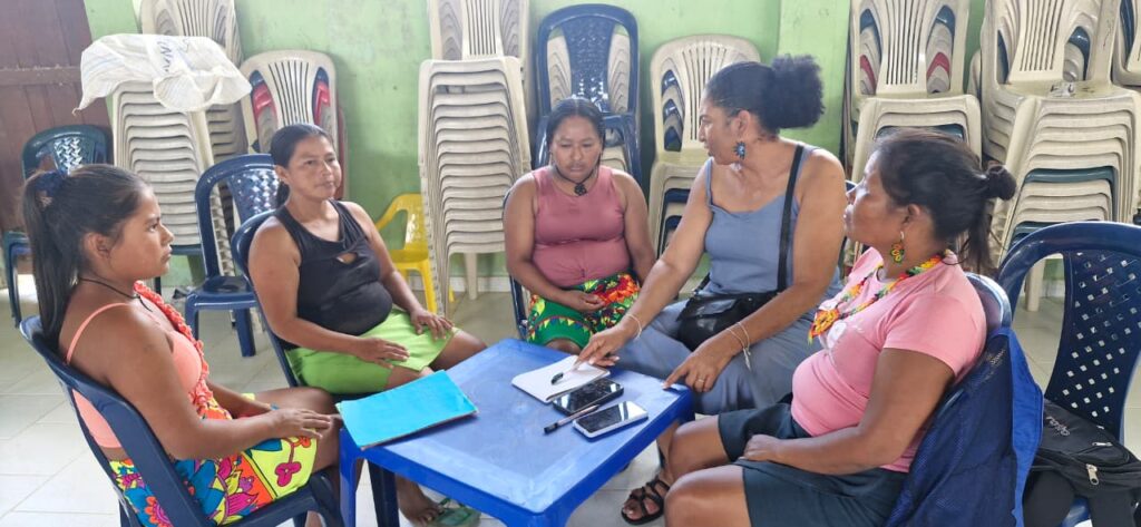 A pesar de que las mujeres son las más afectadas por los conflictos, solo están incluidas en una de cada diez negociaciones de los procesos de paz 1 A pesar de que las mujeres son las más afectadas por los conflictos, solo están incluidas en una de cada diez negociaciones de los procesos de paz