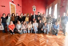 Navarro da la bienvenida a los alumnos del programa Erasmus del IES Alto Guadiana procedentes de Francia y Letonia Navarro da la bienvenida a los alumnos del programa Erasmus del IES Alto Guadiana procedentes de Francia y Letonia