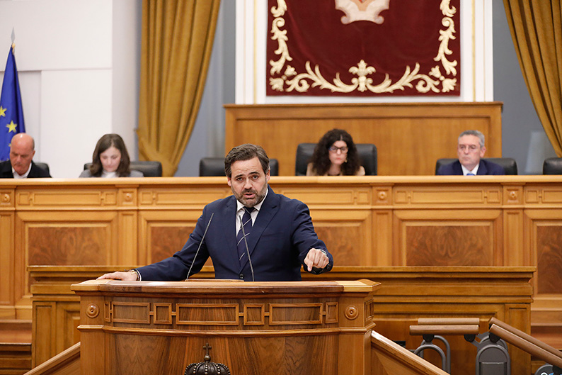 Núñez propone a Page un acuerdo para recuperar hoy la Carrera Profesional Sanitaria y aprobar la Ley de Medidas Administrativas y Tributarias