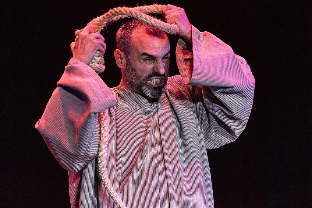 Argamasilla de Alba vivió una intensa tarde de teatro con la representación de “La Pasión de Cristo” 5 pasiondecristo 7