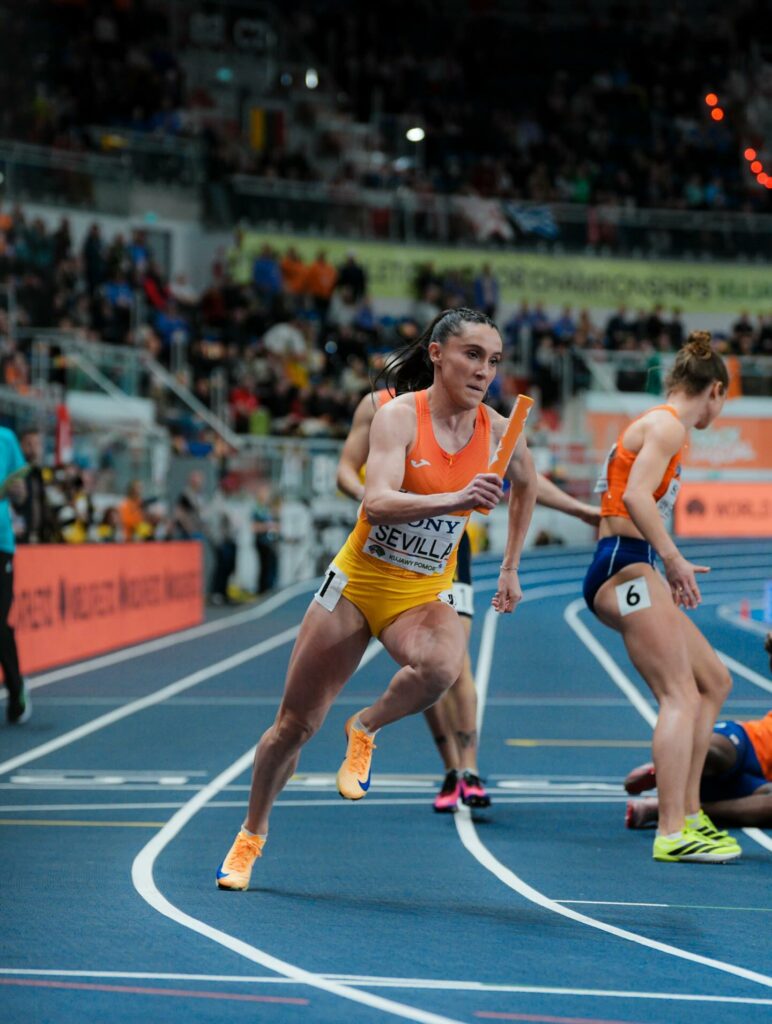 Paula Sevilla y el relevo español firman una plata histórica en el Mundial indoor de Torun 5 paulasevillaplatahistorica 4