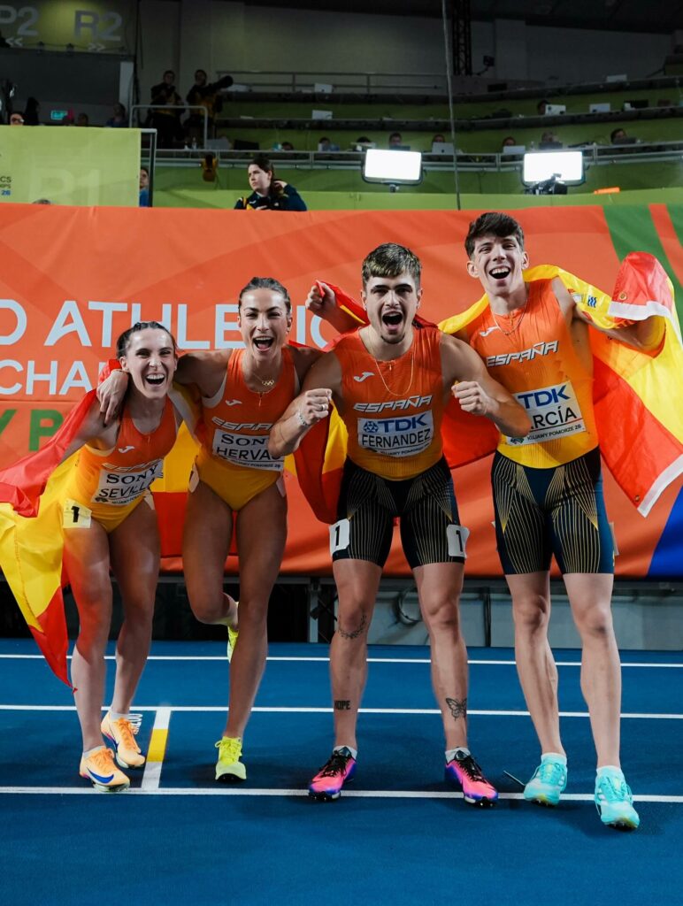 Paula Sevilla y el relevo español firman una plata histórica en el Mundial indoor de Torun 8 paulasevillaplatahistorica