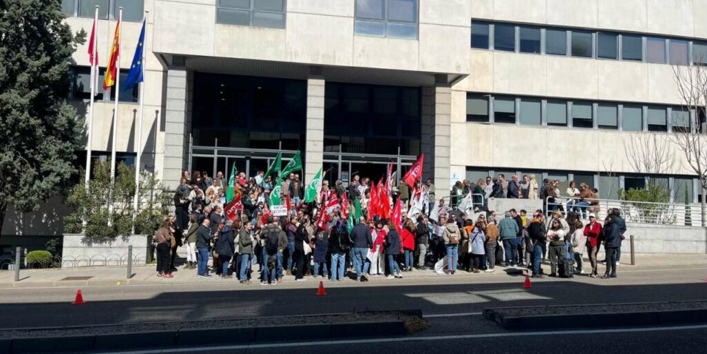 Sindicatos de la función pública de Castilla-La Mancha denuncian un nuevo recorte de derechos y exigen la retirada de la modificación del artículo 121 1 sindicatos movilizacion toledo