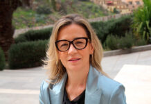 Sin mujeres, no hay pueblo con futuro Sin mujeres, no hay pueblo con futuro