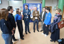 Un total de 63 centros educativos y más de 6.600 alumnos de la región participan en un proyecto para mejorar la competencia lectora desde edades tempranas Un total de 63 centros educativos y más de 6.600 alumnos de la región participan en un proyecto para mejorar la competencia lectora desde edades tempranas