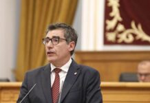 VOX denuncia que la Ley Ómnibus elimina derechos al personal interino en Castilla-La Mancha VOX denuncia que la Ley Ómnibus elimina derechos al personal interino en Castilla-La Mancha