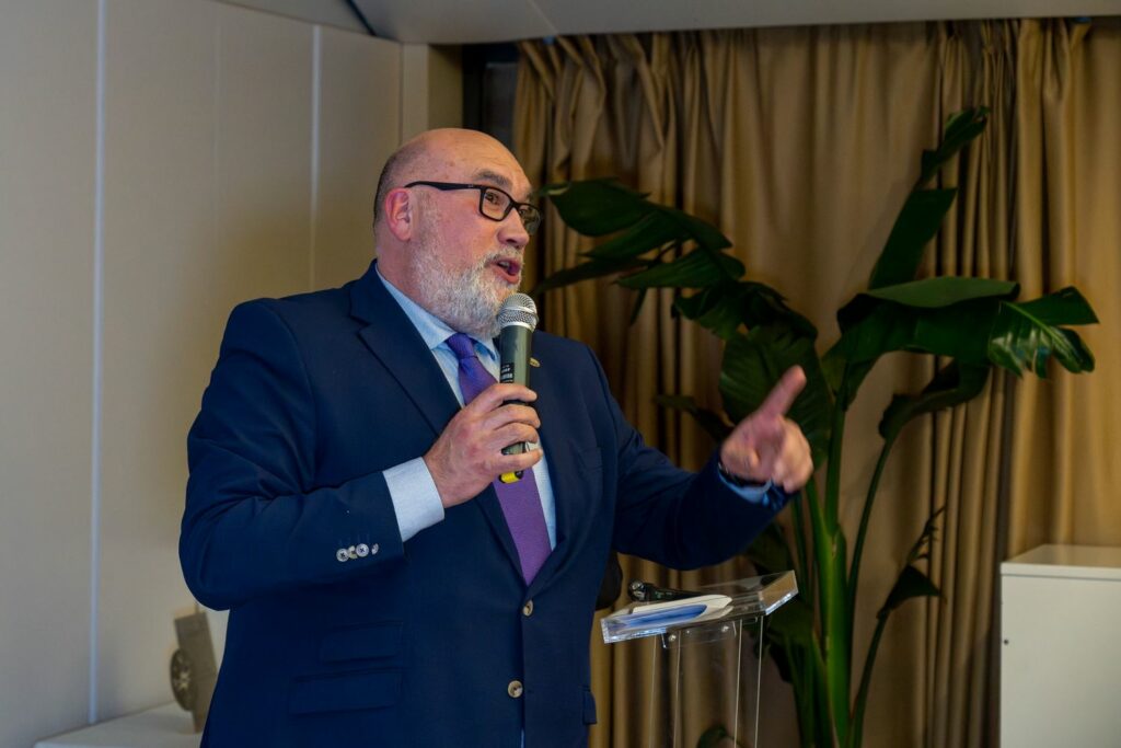 Los Best In Class Wine Awards encumbran a los mejores vinos del año en la Guía Wine Up! y homenajea a Luis Gutiérrez 3 wineawarsd 3