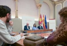 La Diputación de Ciudad Real impulsa el emprendimiento en la provincia con un nuevo programa en colaboración con AJE La Diputación de Ciudad Real impulsa el emprendimiento en la provincia con un nuevo programa en colaboración con AJE