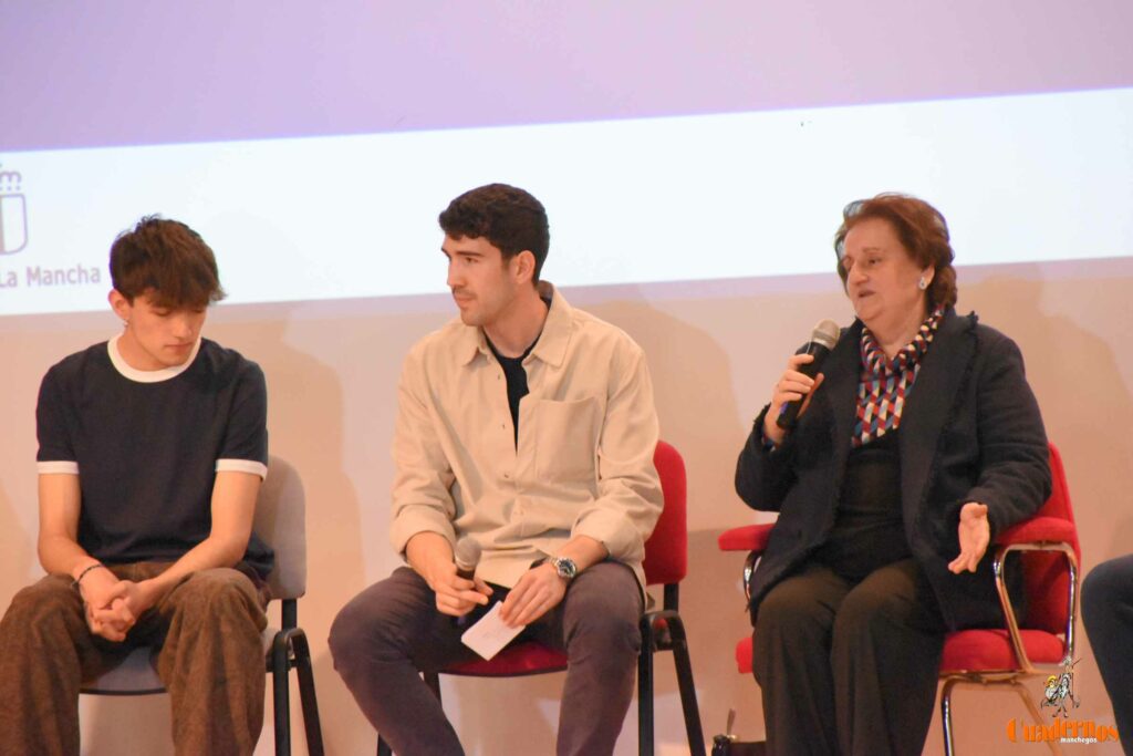 Caballero sitúa a Europa como garantía de bienestar, democracia y oportunidades para Castilla-La Mancha 22 16 abril jornada dia europa fco garcia pavon tomelloso02