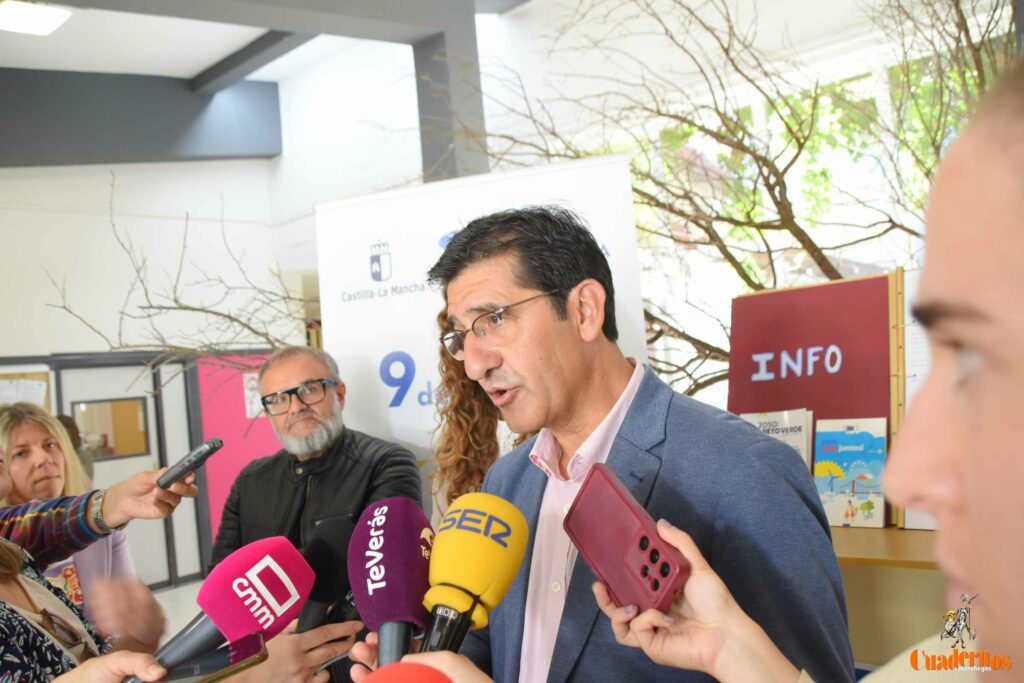 Caballero sitúa a Europa como garantía de bienestar, democracia y oportunidades para Castilla-La Mancha 7 16 abril jornada dia europa fco garcia pavon tomelloso15