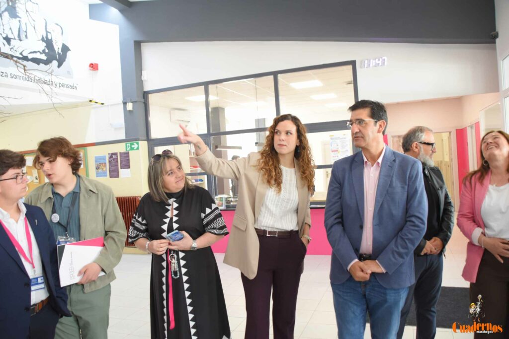 Caballero sitúa a Europa como garantía de bienestar, democracia y oportunidades para Castilla-La Mancha 8 16 abril jornada dia europa fco garcia pavon tomelloso16