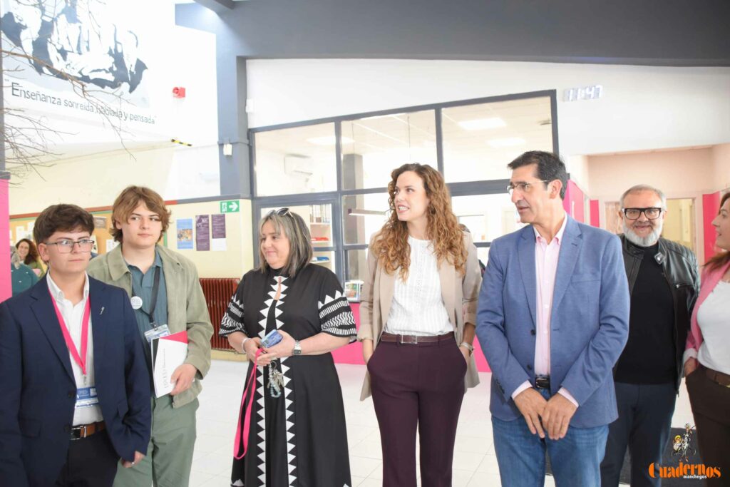 Caballero sitúa a Europa como garantía de bienestar, democracia y oportunidades para Castilla-La Mancha 9 16 abril jornada dia europa fco garcia pavon tomelloso17