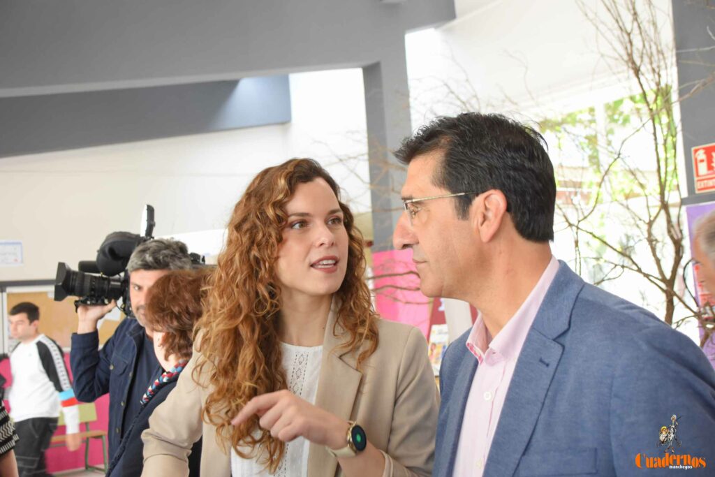 Caballero sitúa a Europa como garantía de bienestar, democracia y oportunidades para Castilla-La Mancha 11 16 abril jornada dia europa fco garcia pavon tomelloso19