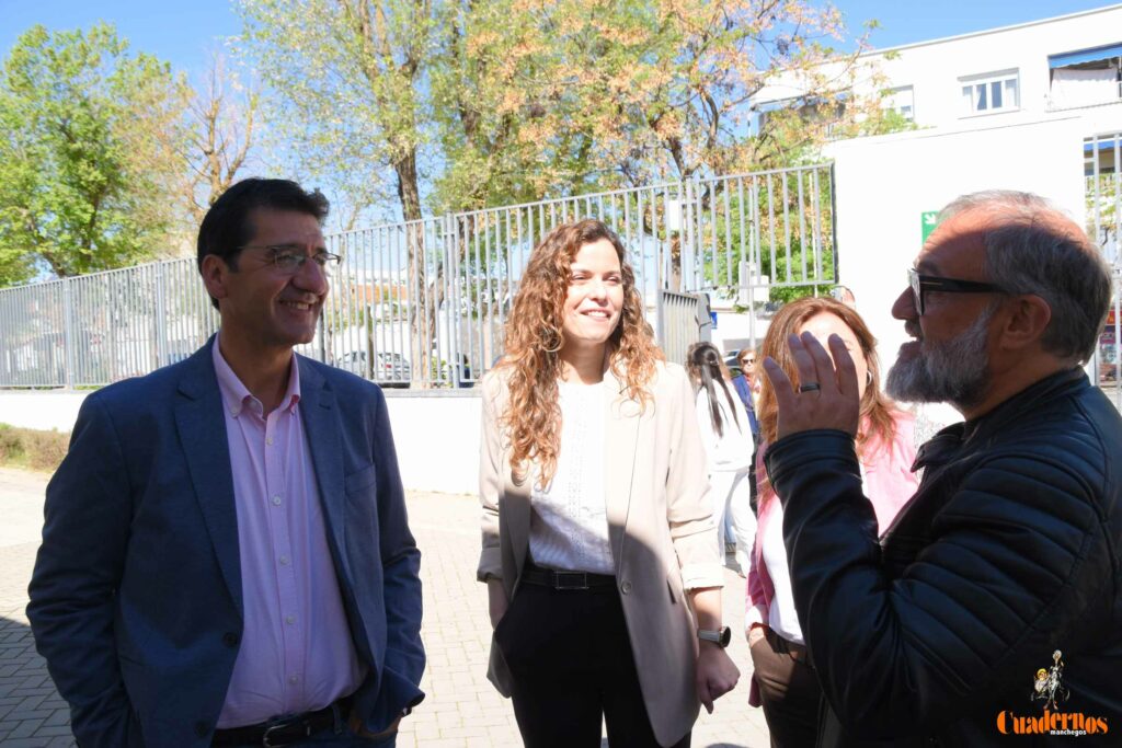 Caballero sitúa a Europa como garantía de bienestar, democracia y oportunidades para Castilla-La Mancha 18 16 abril jornada dia europa fco garcia pavon tomelloso26