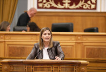 Agudo acusa a Page de agravar el “colapso” sanitario con casi 100.000 castellanomanchegos en lista de espera, apoyando un modelo que “generará más presión sin recursos” Agudo acusa a Page de agravar el “colapso” sanitario con casi 100.000 castellanomanchegos en lista de espera, apoyando un modelo que “generará más presión sin recursos”